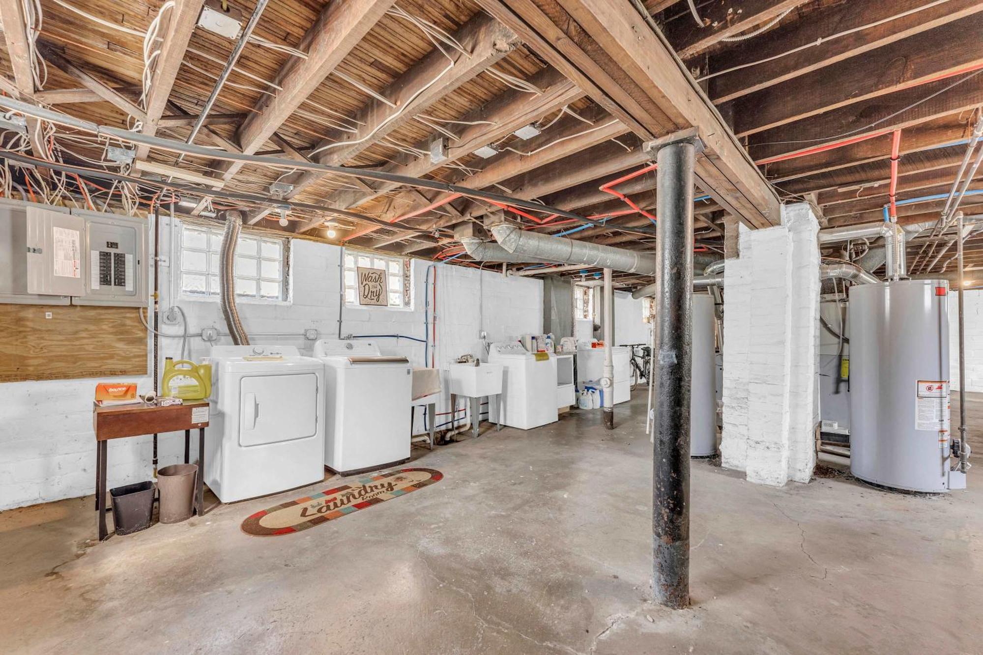 Beautifully Remodeled Duplex Apt In West Blvd Cleveland Esterno foto