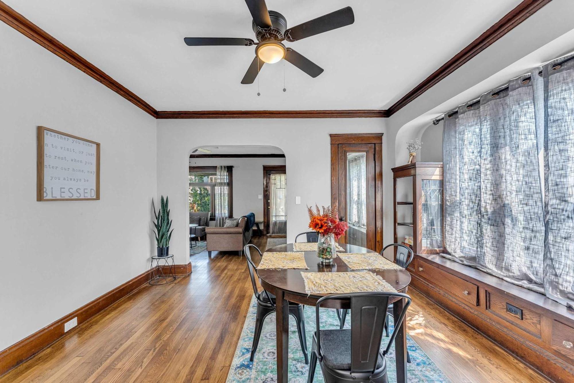 Beautifully Remodeled Duplex Apt In West Blvd Cleveland Esterno foto