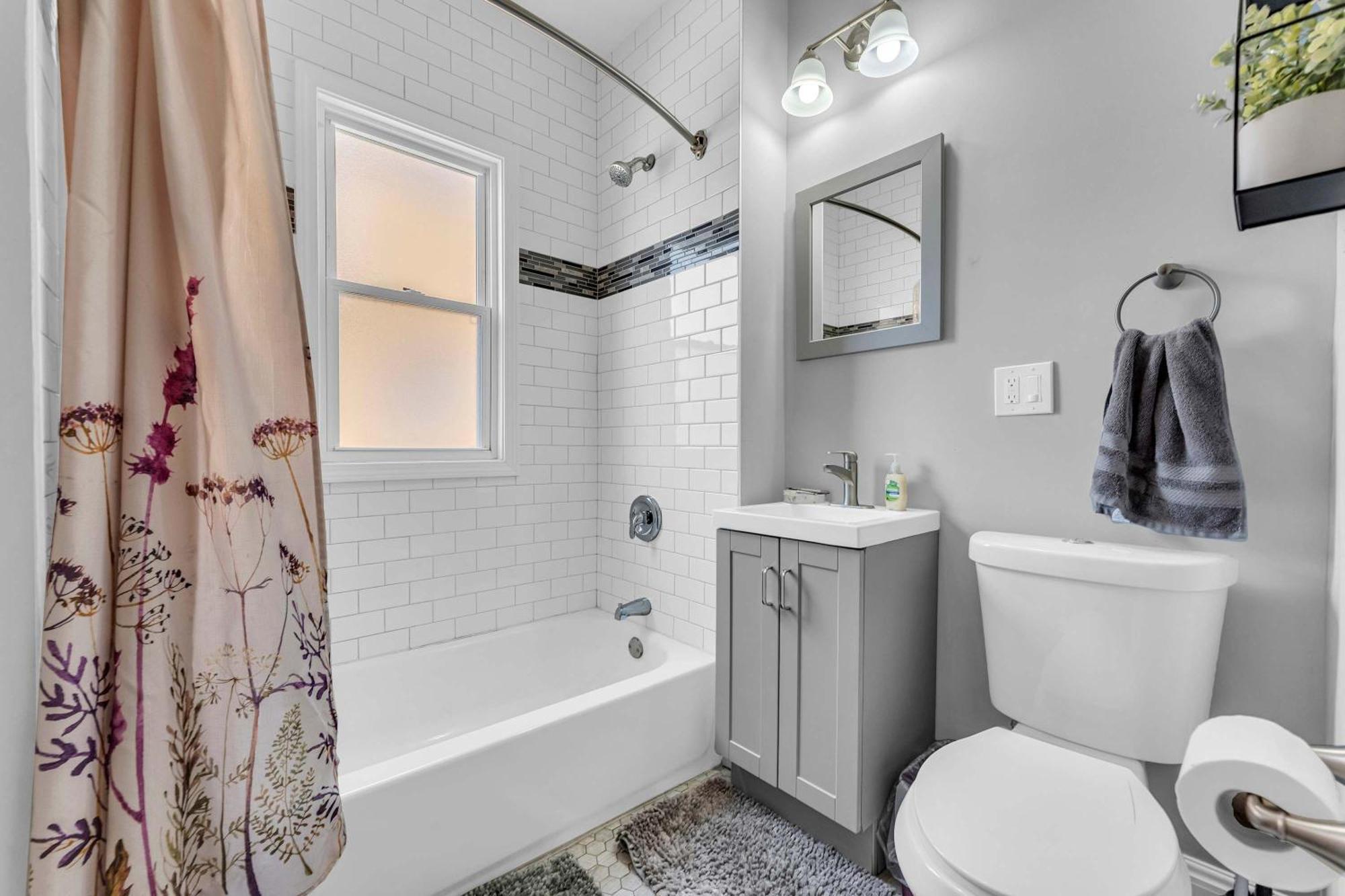 Beautifully Remodeled Duplex Apt In West Blvd Cleveland Esterno foto