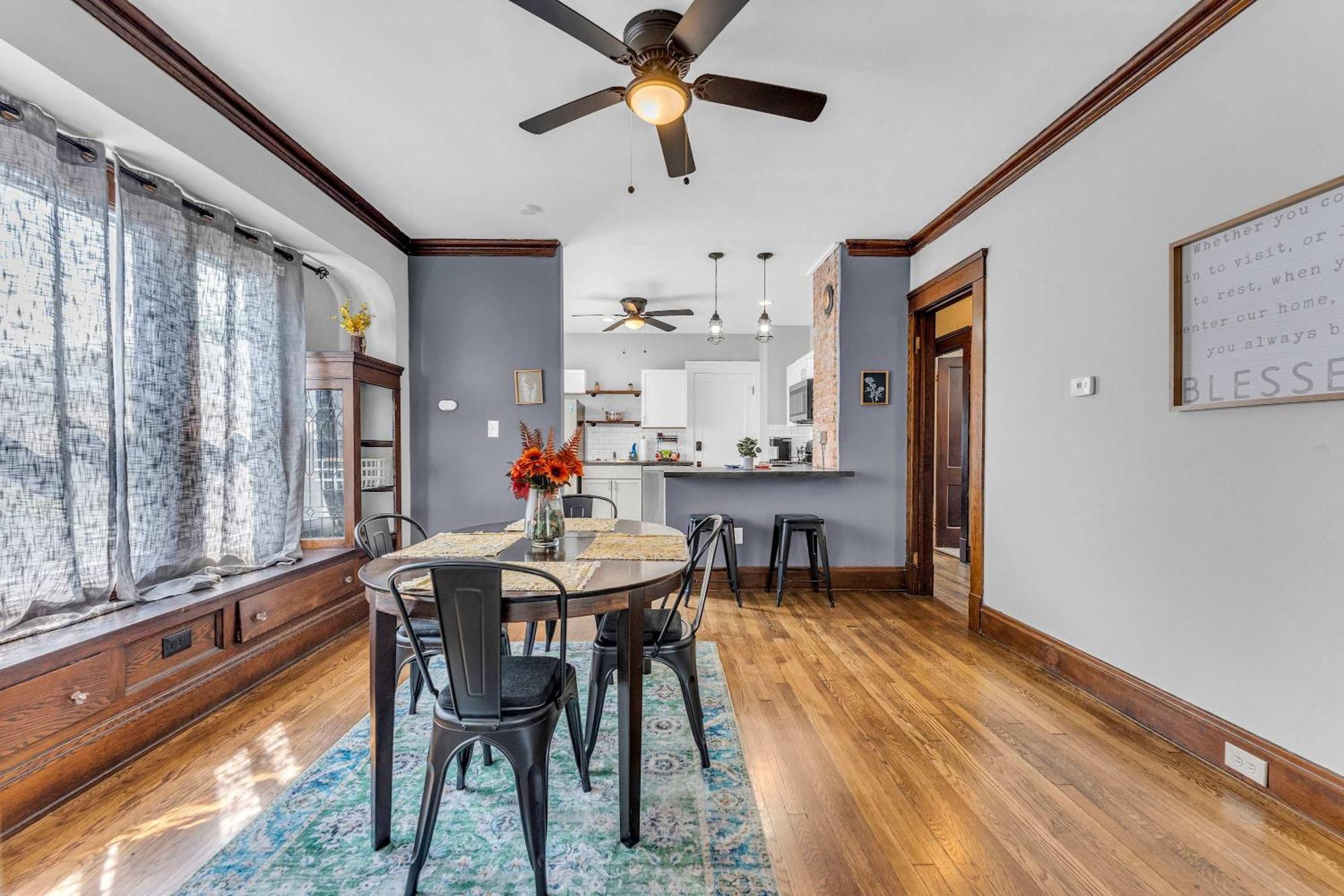 Beautifully Remodeled Duplex Apt In West Blvd Cleveland Esterno foto