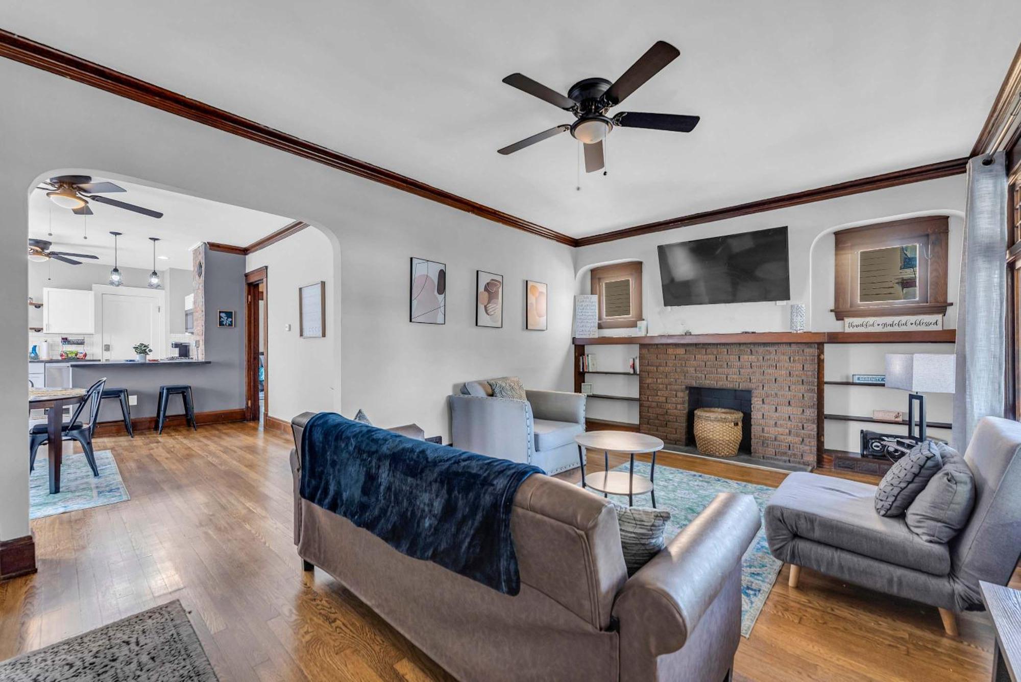 Beautifully Remodeled Duplex Apt In West Blvd Cleveland Esterno foto