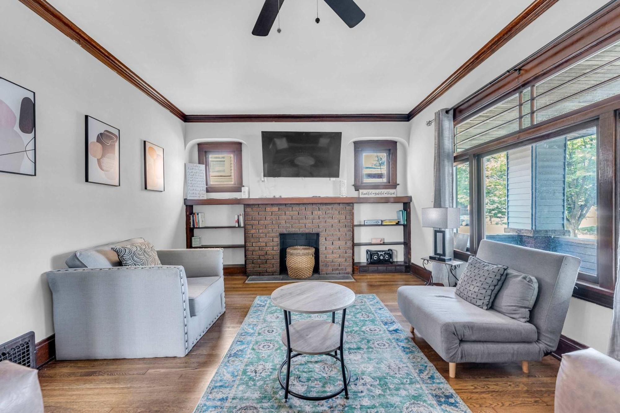 Beautifully Remodeled Duplex Apt In West Blvd Cleveland Esterno foto