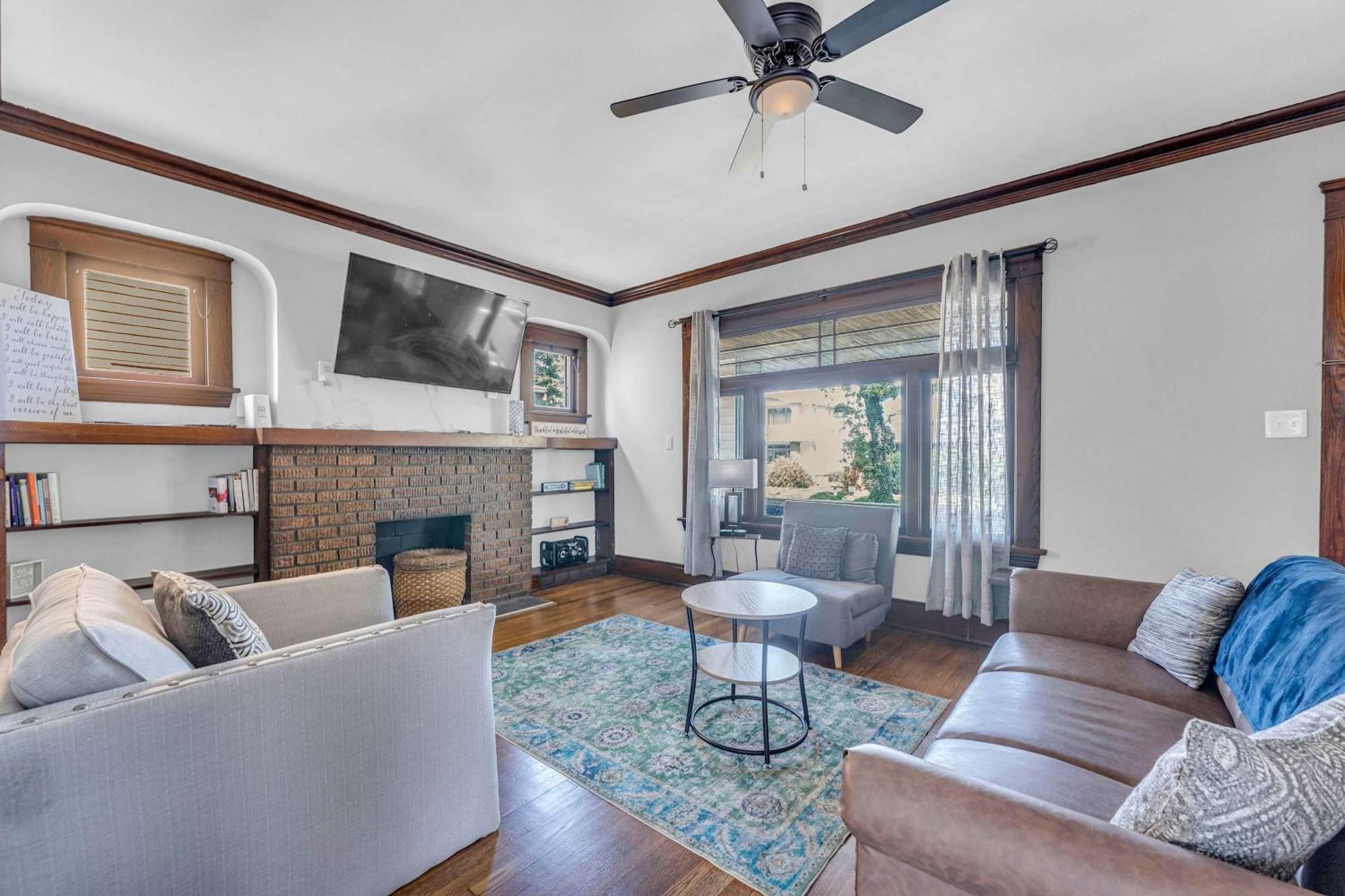 Beautifully Remodeled Duplex Apt In West Blvd Cleveland Esterno foto